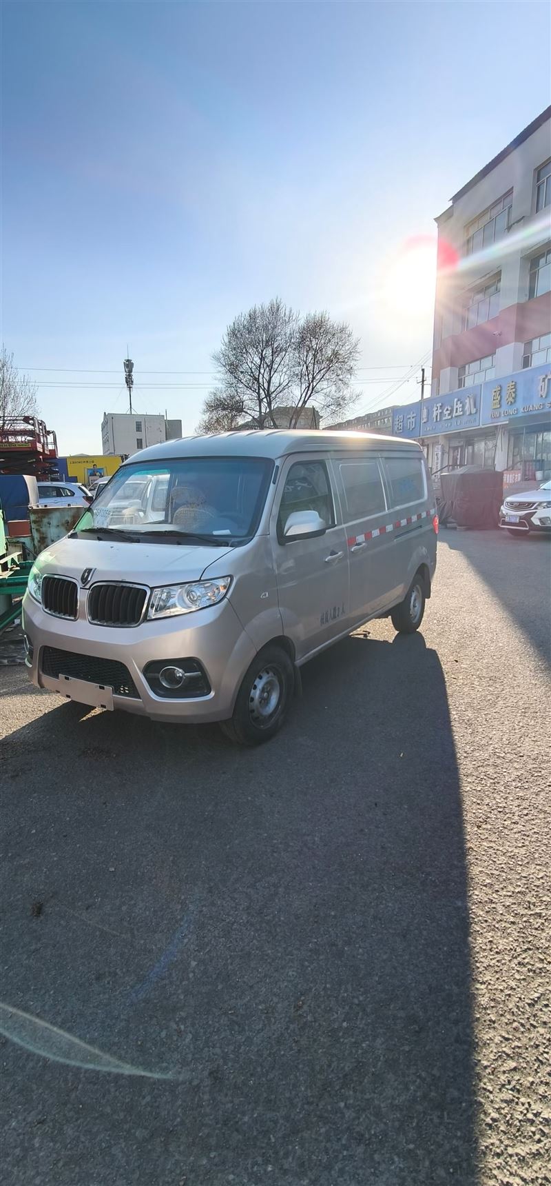 18年，箱式貨車，原漆沒有事故，拉貨送快遞不違規(guī)